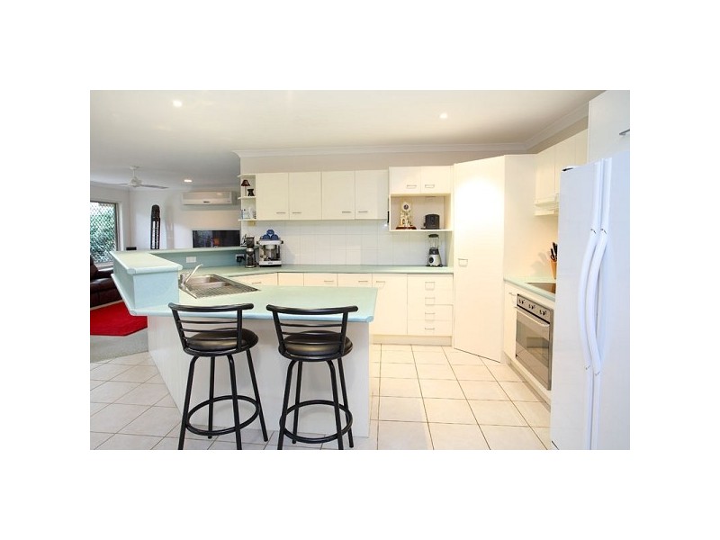 29 Regency Place, Kenmore Hills QLD 4069