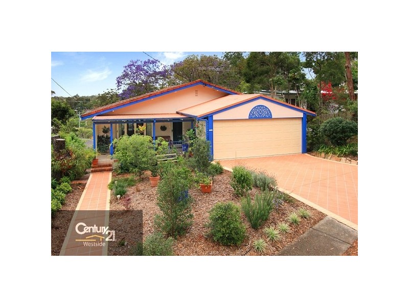 32 Cedarleigh Road, Kenmore QLD 4069