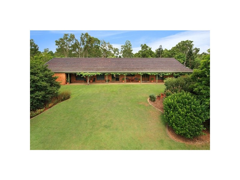 54 Willunga Street, Brookfield QLD 4069