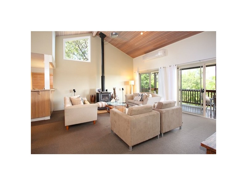 49 Marland Street, Kenmore QLD 4069