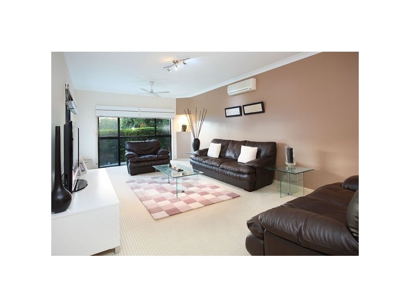 41 Regency Place, Kenmore Hills QLD 4069