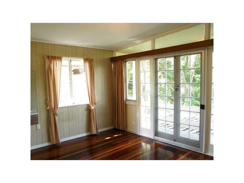 23 Meagan Street, Kenmore QLD 4069