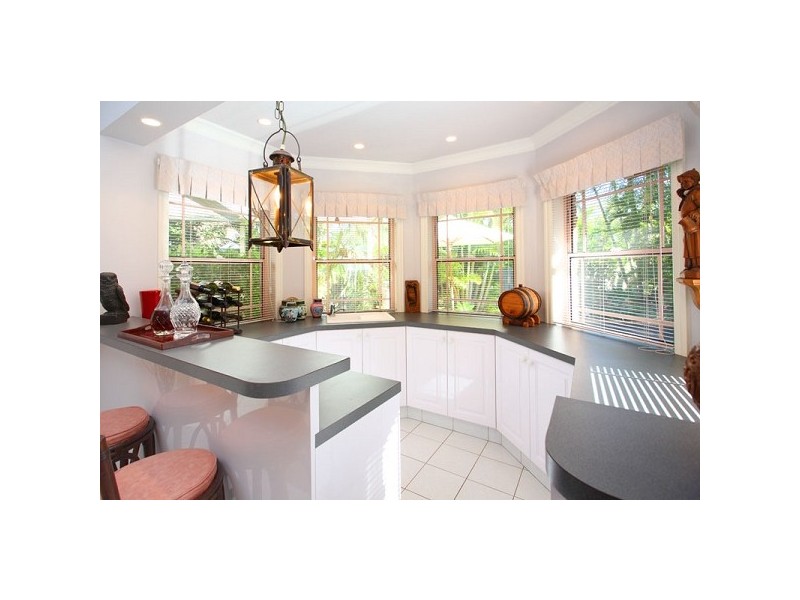 1 River Park Place, Fig Tree Pocket QLD 4069