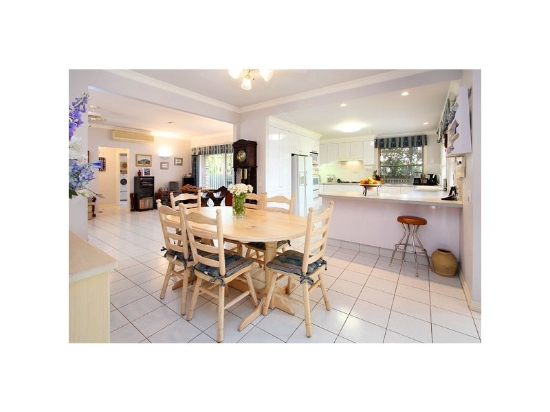 1 River Park Place, Fig Tree Pocket QLD 4069