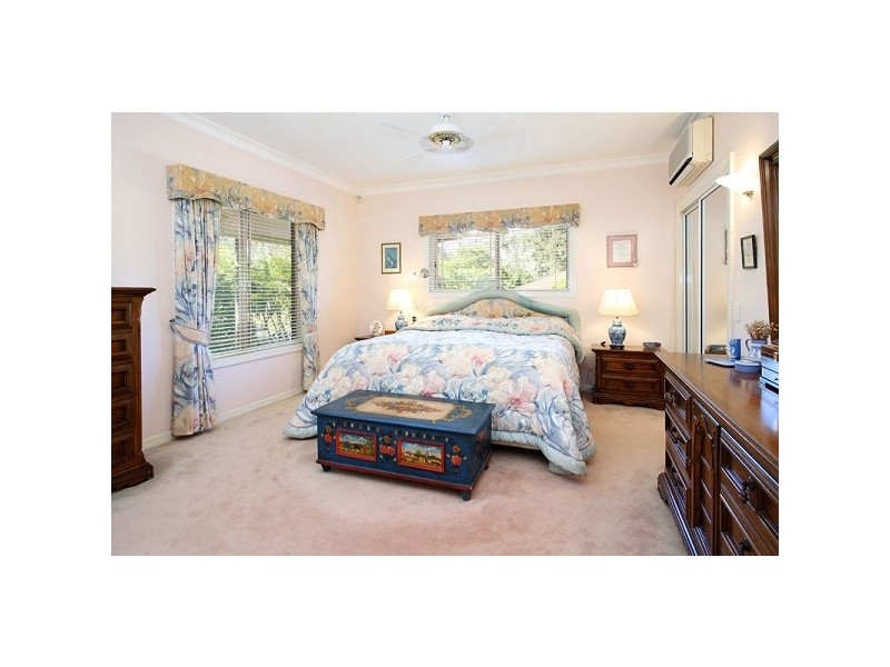 1 River Park Place, Fig Tree Pocket QLD 4069