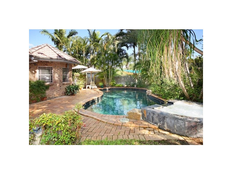 1 River Park Place, Fig Tree Pocket QLD 4069