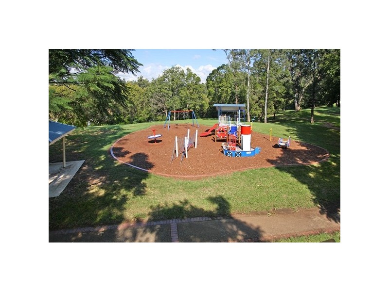 1 River Park Place, Fig Tree Pocket QLD 4069