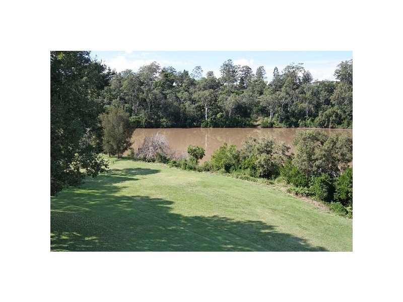 1 River Park Place, Fig Tree Pocket QLD 4069