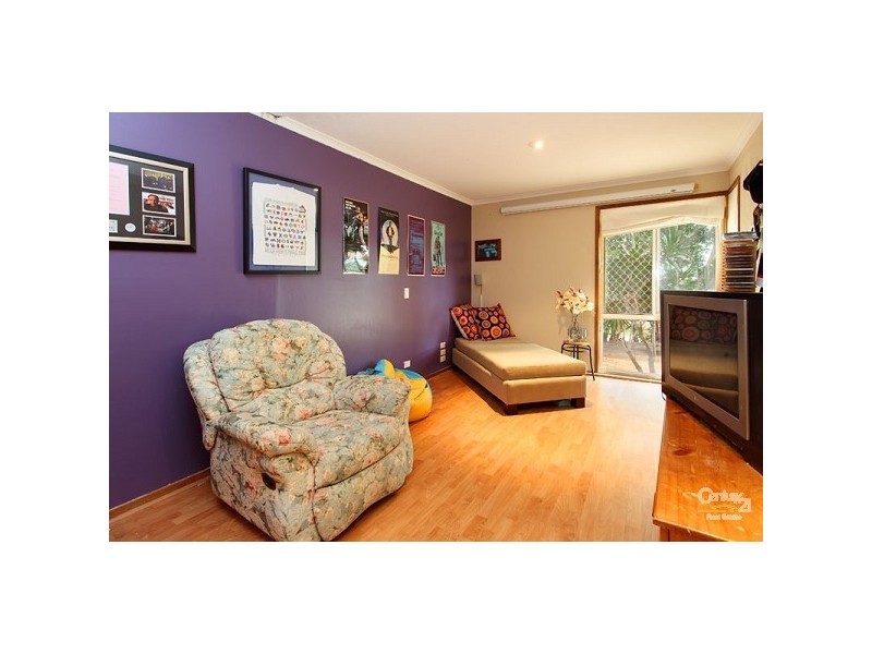 8 Brookvale Close, Kenmore Hills QLD 4069