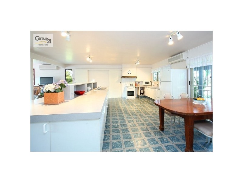 383 Brookfield Road, Kenmore Hills QLD 4069