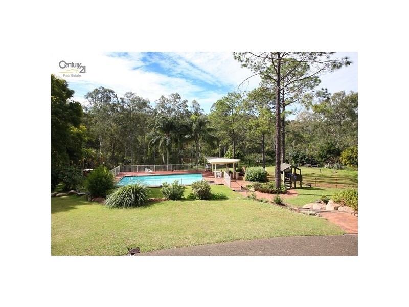 383 Brookfield Road, Kenmore Hills QLD 4069