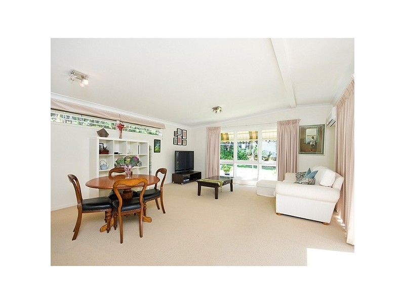 22 Belsize Street, Kenmore QLD 4069