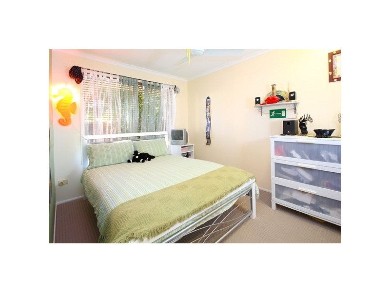 4 Hobson Court, Chapel Hill QLD 4069