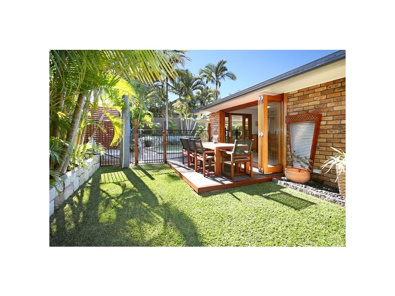 4 Hobson Court, Chapel Hill QLD 4069