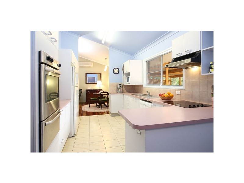 83 Sugars Road, Bellbowrie QLD 4070