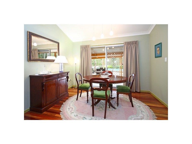 83 Sugars Road, Bellbowrie QLD 4070