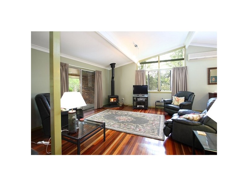 83 Sugars Road, Bellbowrie QLD 4070