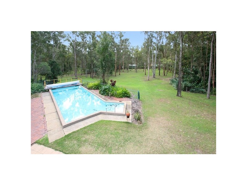 83 Sugars Road, Bellbowrie QLD 4070