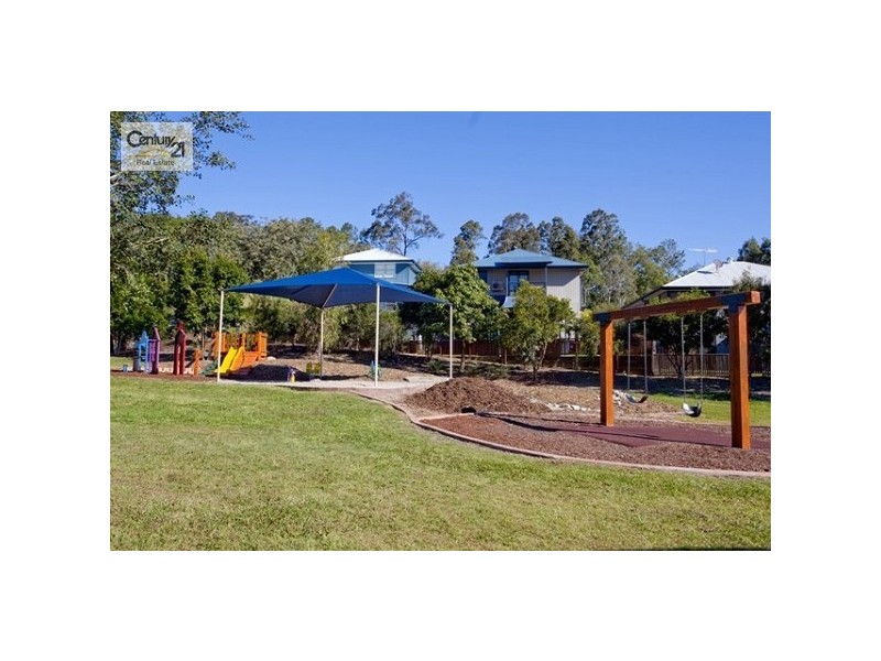 66 Palm Street, Kenmore QLD 4069