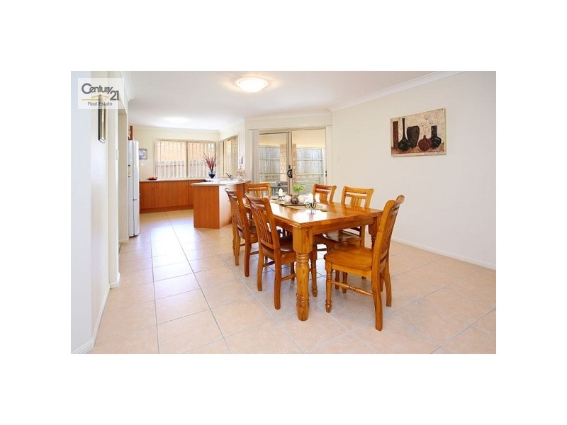 25 Yaggera Place, Bellbowrie QLD 4070