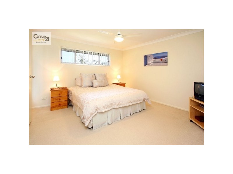 25 Yaggera Place, Bellbowrie QLD 4070