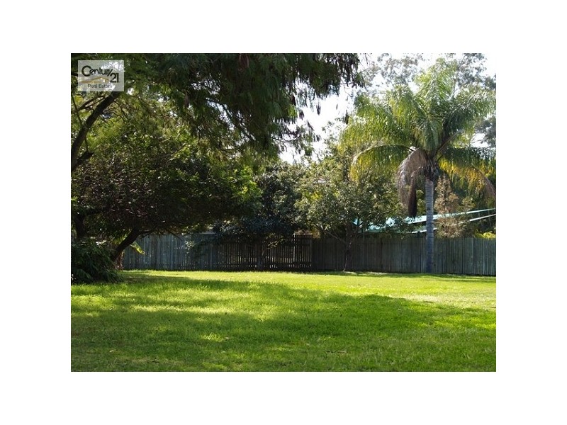 5 River Park Place, Fig Tree Pocket QLD 4069
