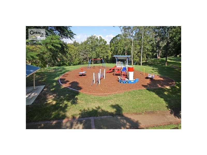 5 River Park Place, Fig Tree Pocket QLD 4069