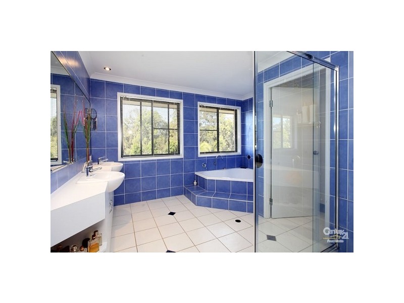 230B Sugars Road, Anstead QLD 4070