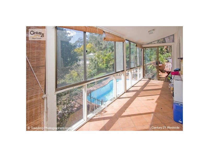 13 Moonlight Street, Kenmore QLD 4069