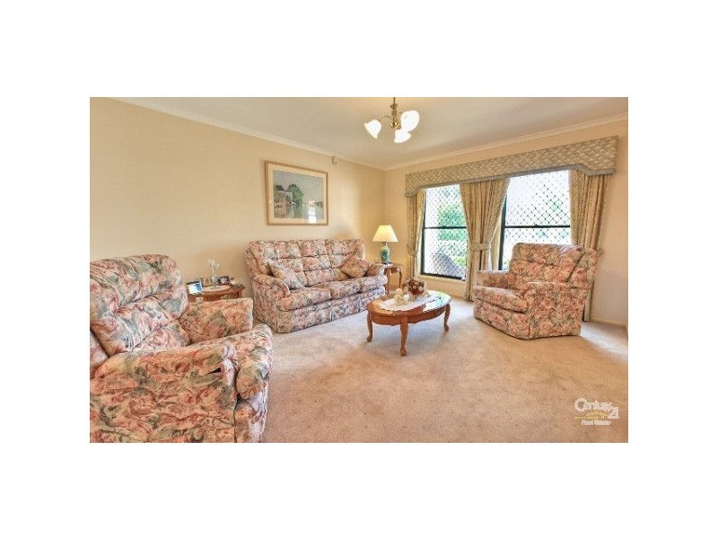 24 Blackbutt Place, Brookfield QLD 4069