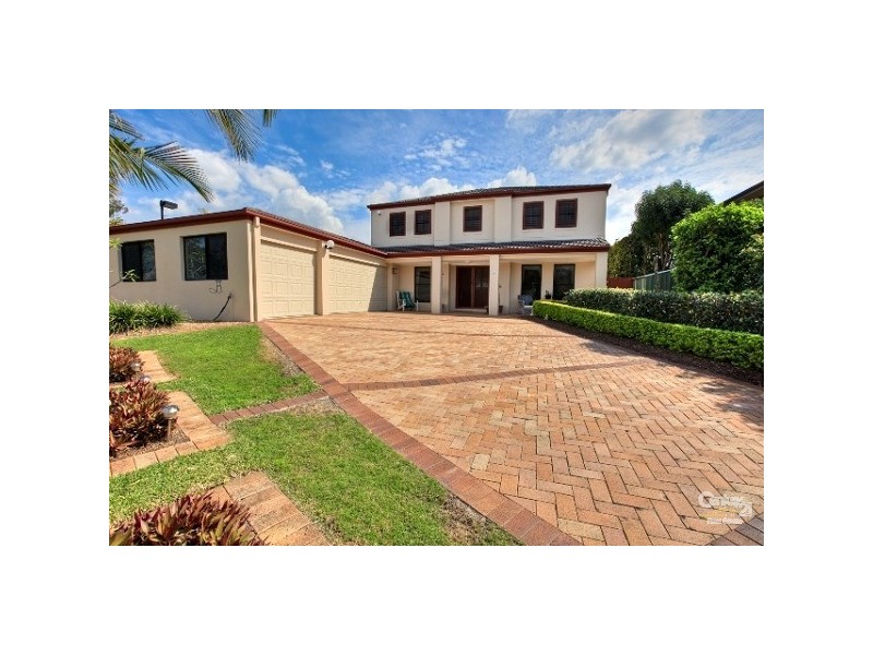 24 Blackbutt Place, Brookfield QLD 4069