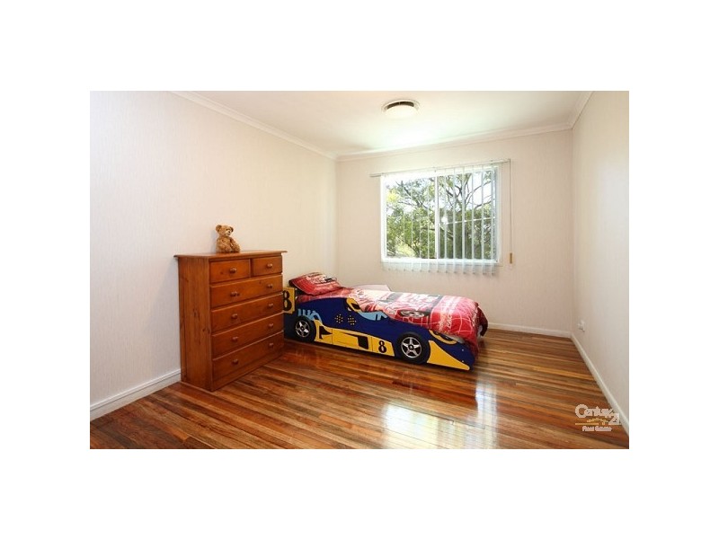 6 Bart Place, Chapel Hill QLD 4069