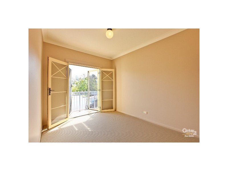106 Gem Road, Kenmore QLD 4069