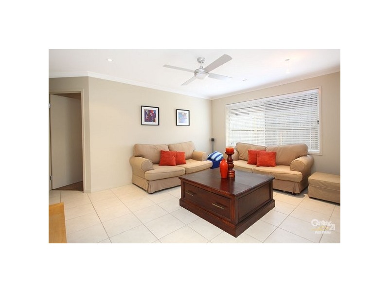 7 Kyecody Close, Moggill QLD 4070