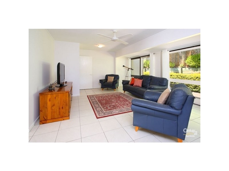 21 Glen Frew Street, Kenmore QLD 4069