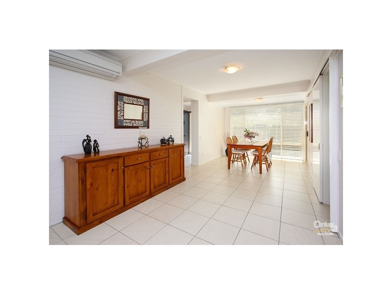 21 Glen Frew Street, Kenmore QLD 4069