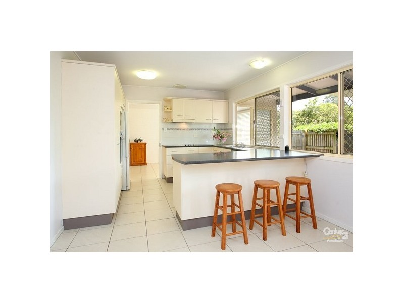 21 Glen Frew Street, Kenmore QLD 4069