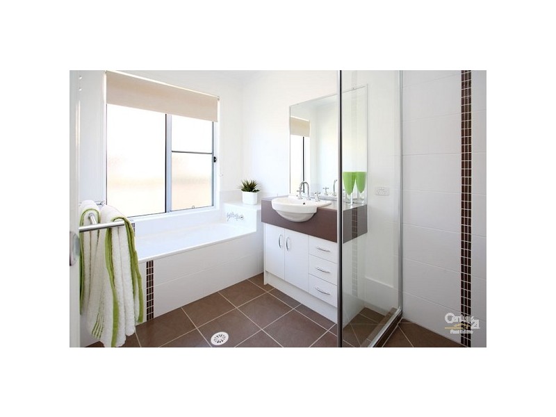 23 Witty Road, Moggill QLD 4070