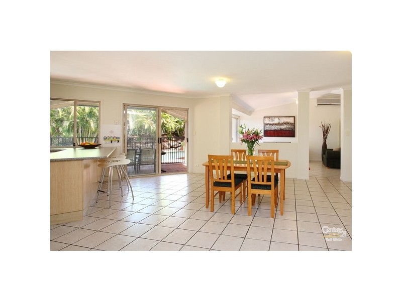 6 Olley Court, Brookfield QLD 4069