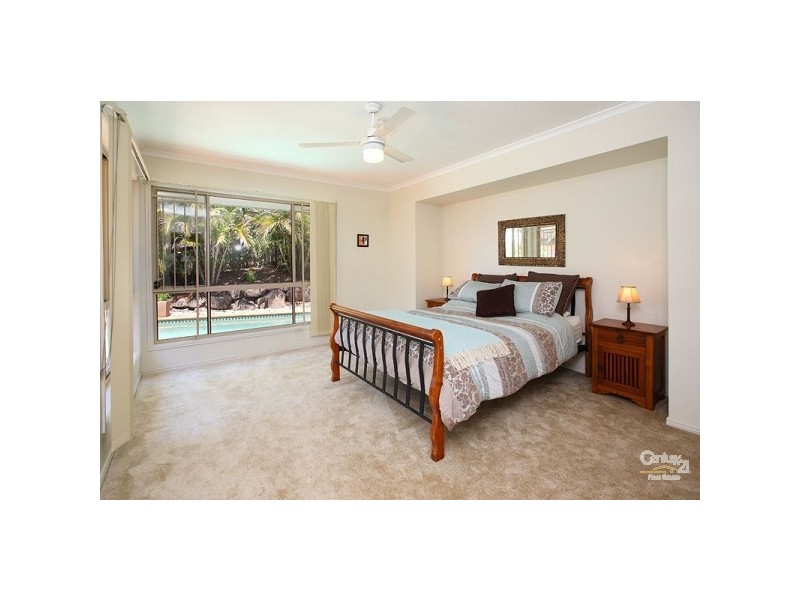6 Olley Court, Brookfield QLD 4069