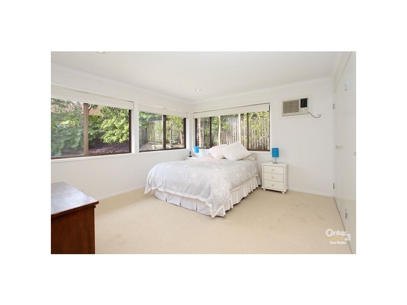 11 Willowbrook Street, Kenmore Hills QLD 4069