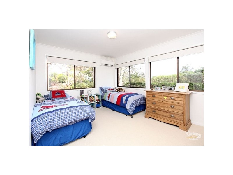 11 Willowbrook Street, Kenmore Hills QLD 4069