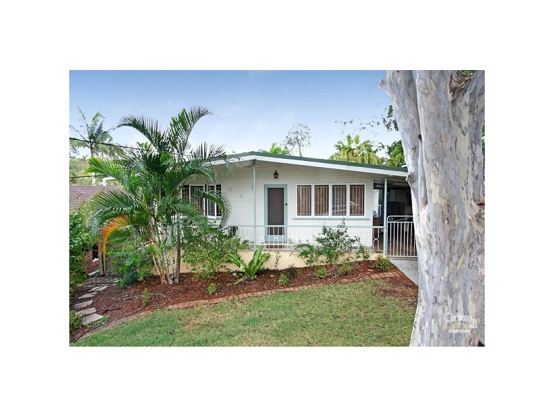 37 Lentara Street, Kenmore QLD 4069