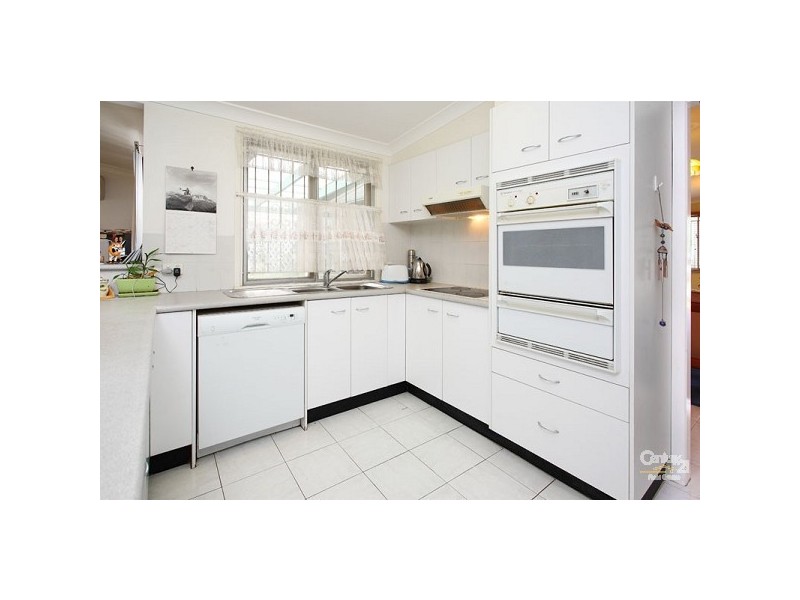 37 Lentara Street, Kenmore QLD 4069