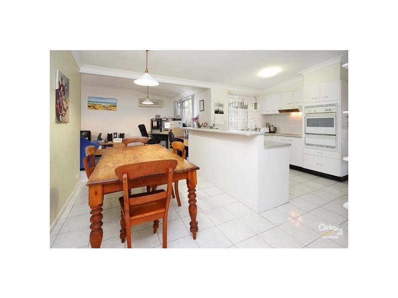 37 Lentara Street, Kenmore QLD 4069