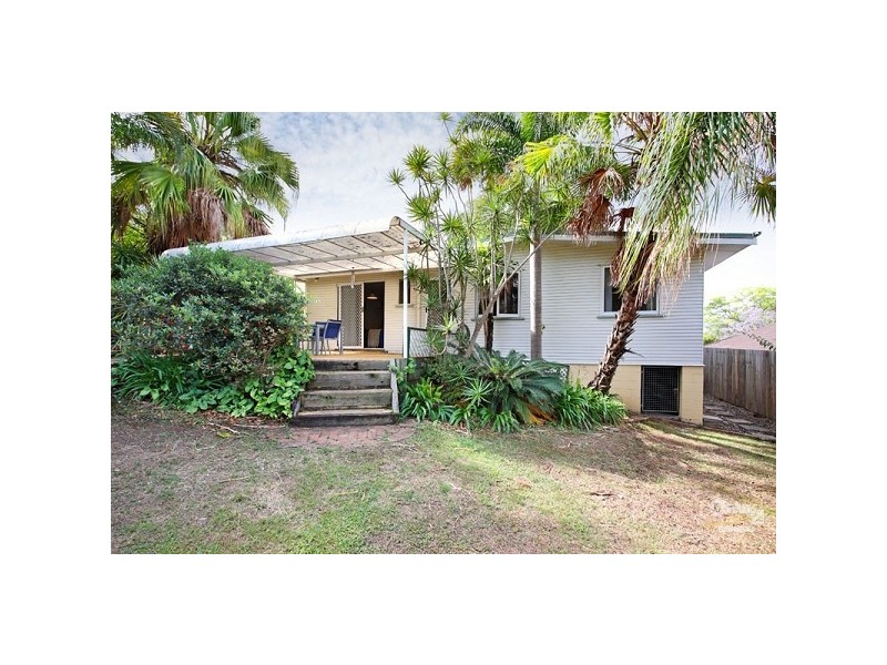 37 Lentara Street, Kenmore QLD 4069