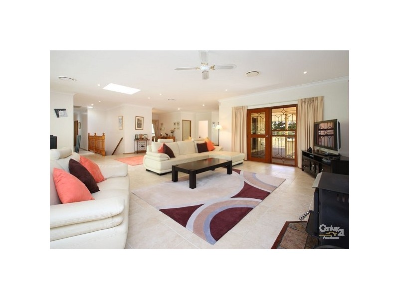 34 Wybelenna Street, Brookfield QLD 4069