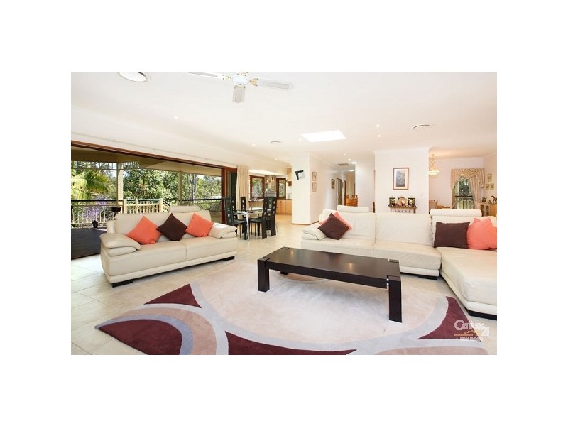 34 Wybelenna Street, Brookfield QLD 4069