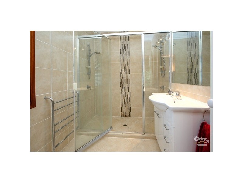 34 Wybelenna Street, Brookfield QLD 4069