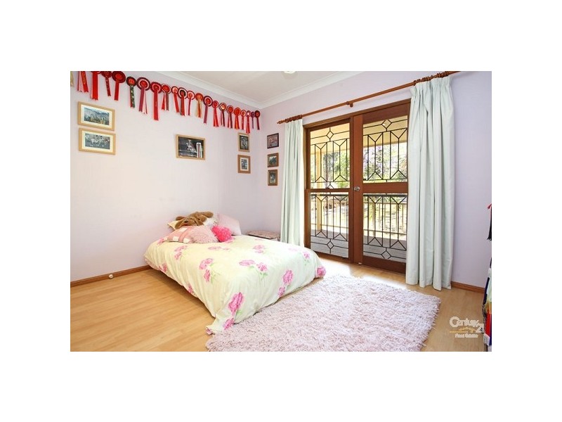 34 Wybelenna Street, Brookfield QLD 4069